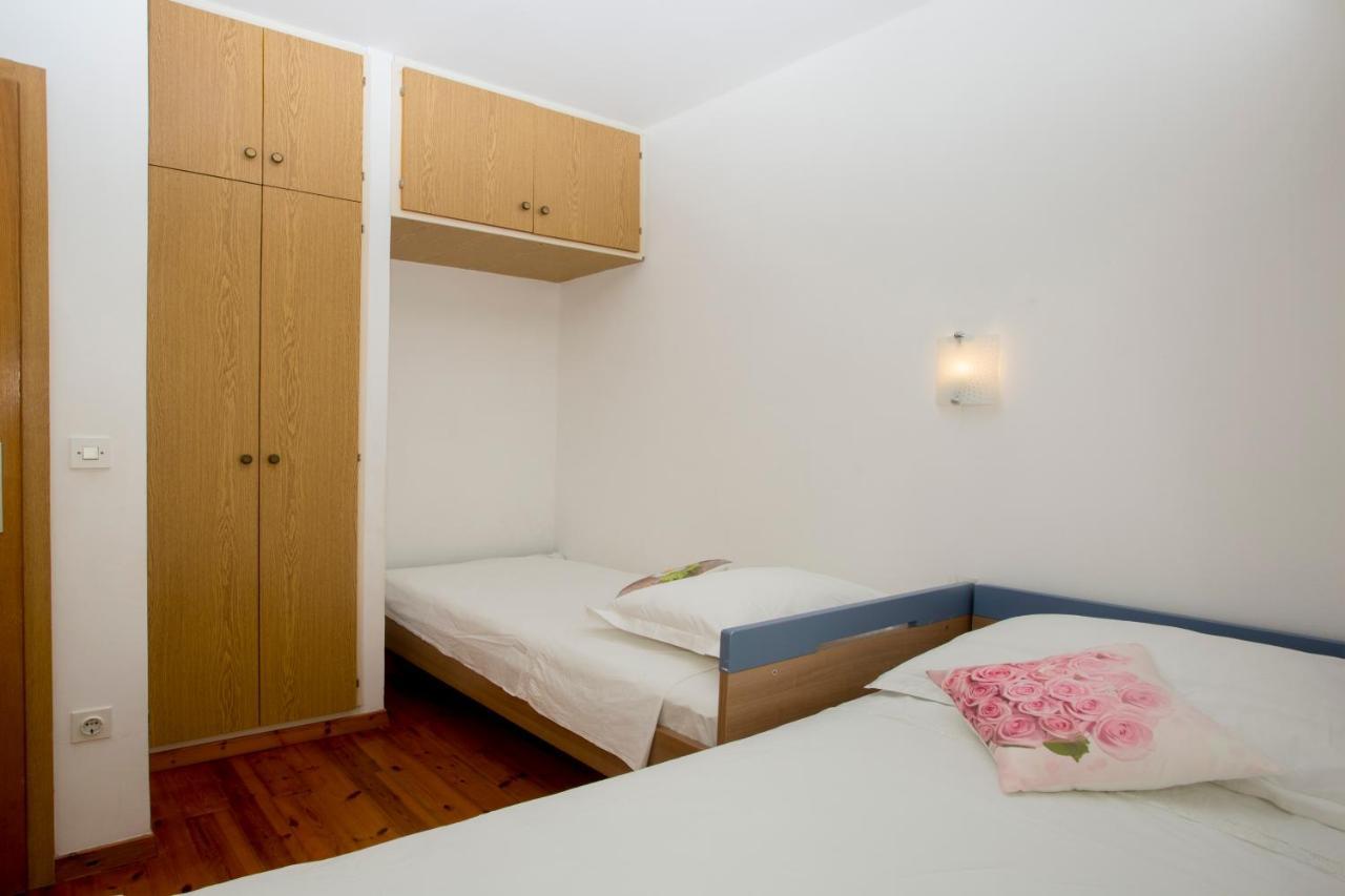 Apartment Damir พอสติรา ภายนอก รูปภาพ