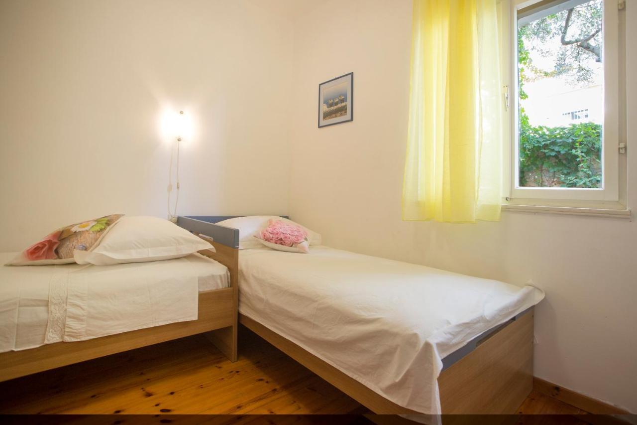 Apartment Damir พอสติรา ภายนอก รูปภาพ